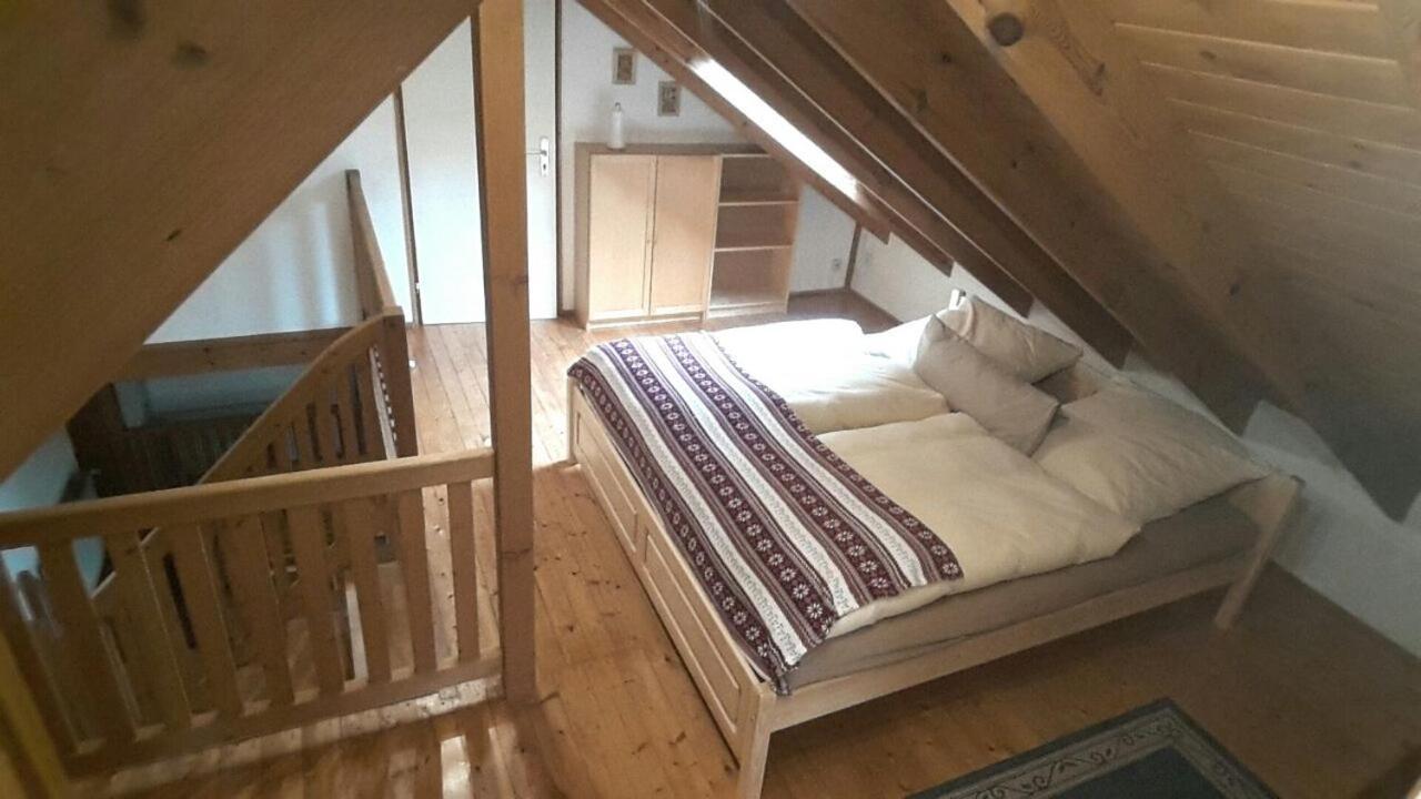 Ferienhaus "Am Schleifenbach" Saalfeld Saale Экстерьер фото